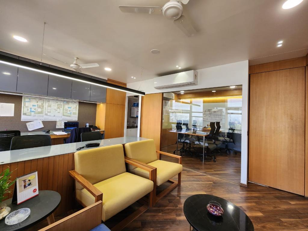 Office 1075 Sq. Ft. Commercial Office for Sell in Iscon Ambli Road Ahmedabad - Media 4