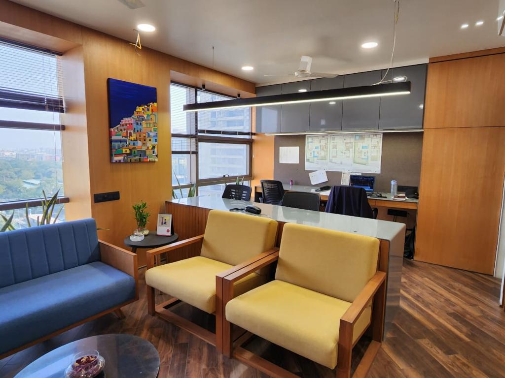 Office 1075 Sq. Ft. Commercial Office for Sell in Iscon Ambli Road Ahmedabad - Media 14