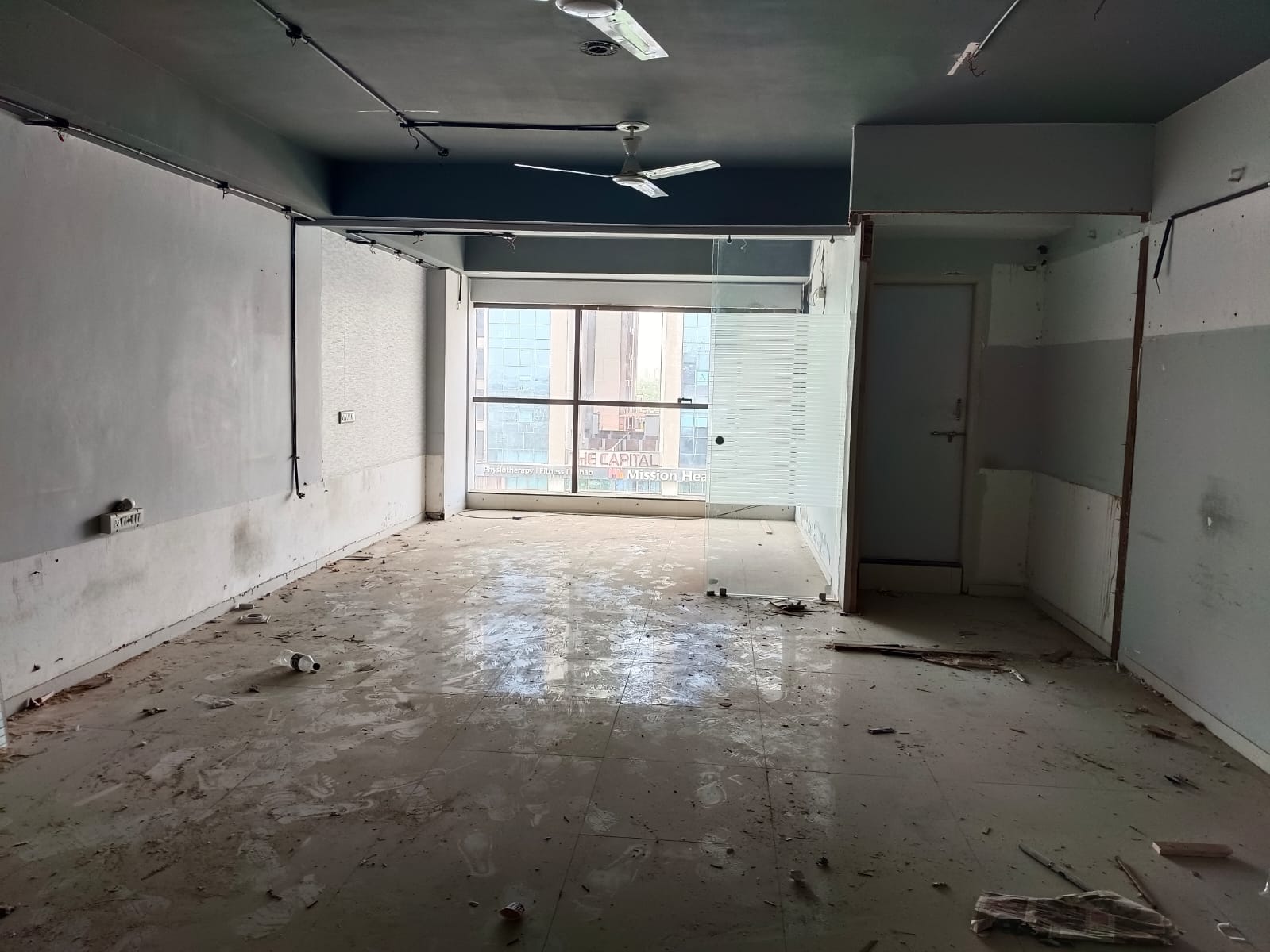 Office 574 Sq. Ft. Commercial Office for Rent in Science City Ahmedabad - Media 4