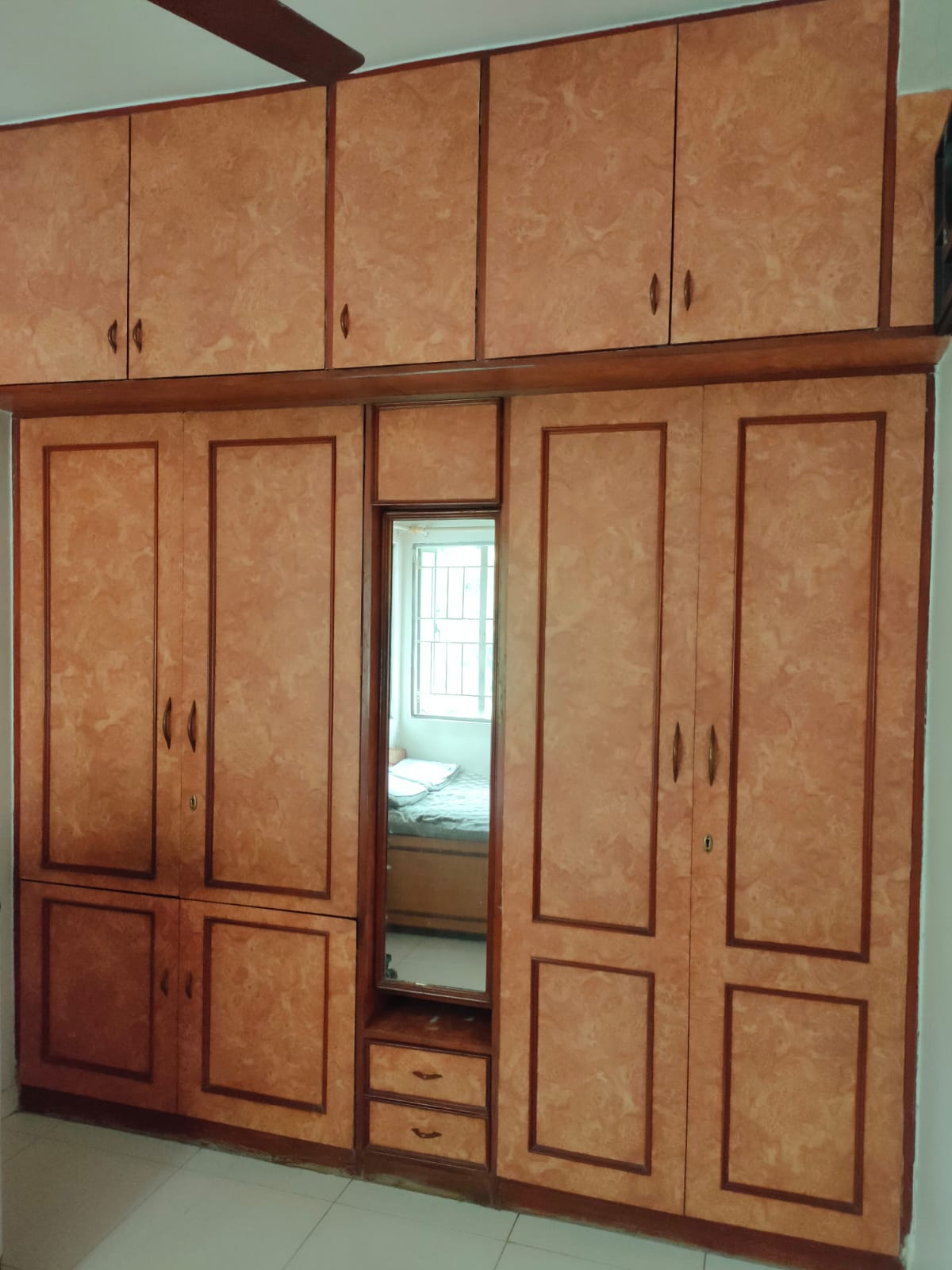 2.5 Bhk 73 Sq. Yrd. Residential Flat / Appartment for Sell in Bodakdev Ahmedabad - Media 7