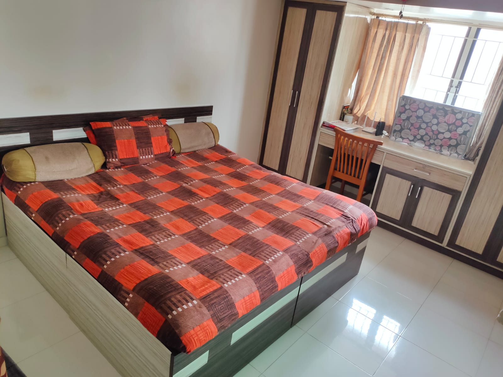 2.5 Bhk 73 Sq. Yrd. Residential Flat / Appartment for Sell in Bodakdev Ahmedabad - Media 8