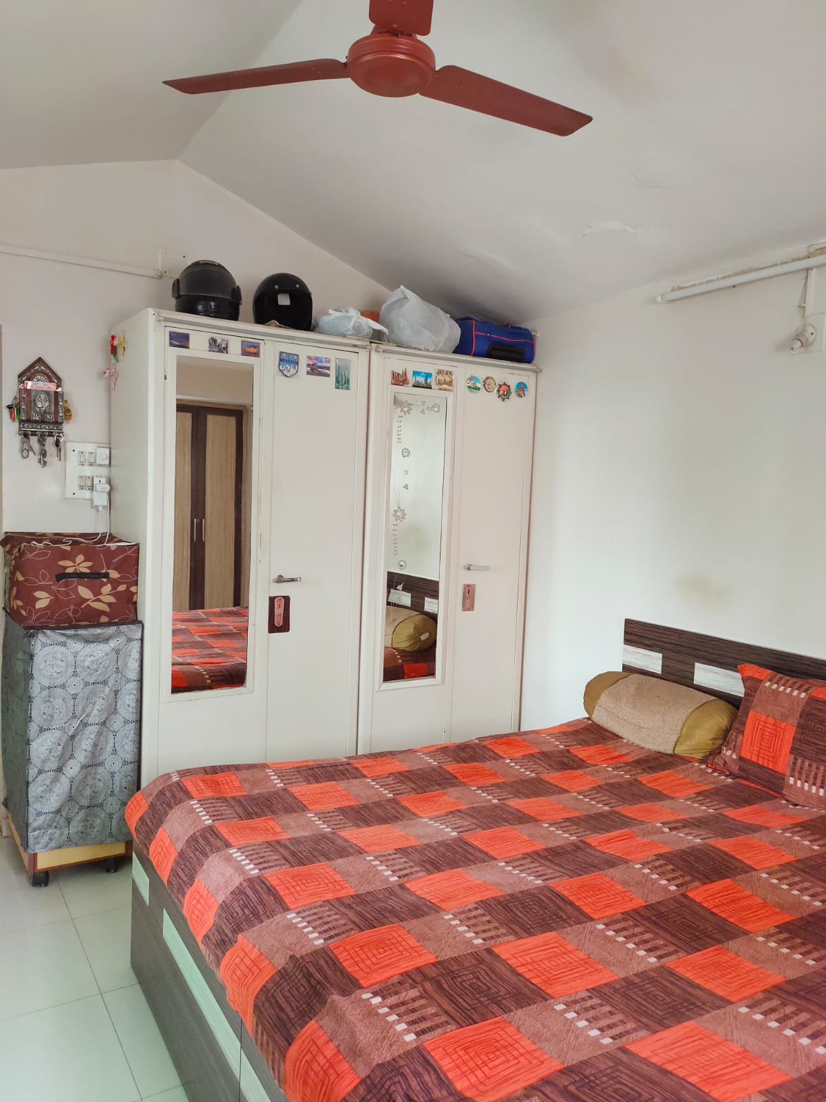 2.5 Bhk 73 Sq. Yrd. Residential Flat / Appartment for Sell in Bodakdev Ahmedabad