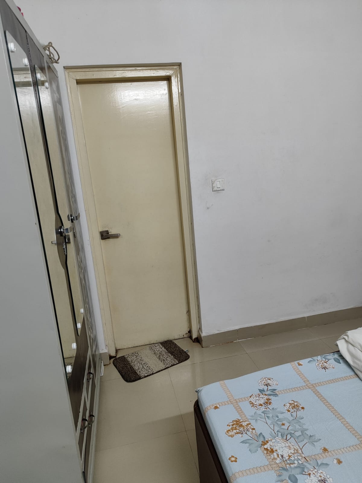 2 BHK 1100 Sq. Ft. Residential Flat / Appartment for Sell in Jagatpur Ahmedabad - Media 11