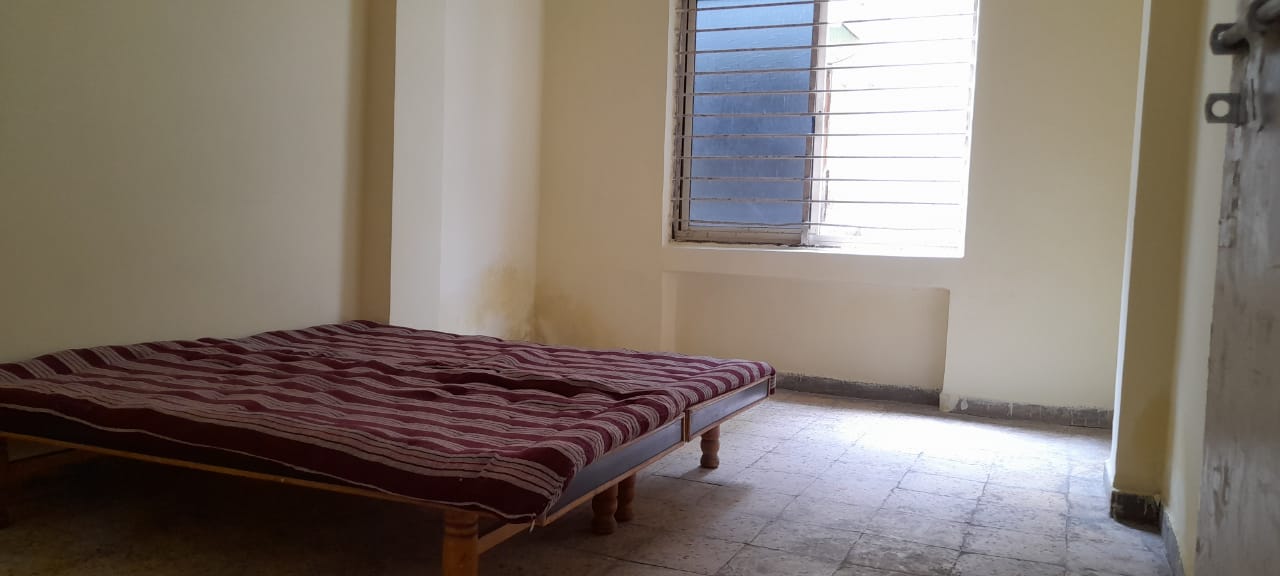 4 BHK 165 Sq. Yrd. Residential Penthouse for Sell in Thaltej Ahmedabad - Media 8