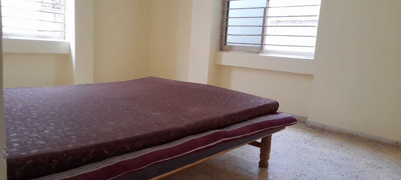 4 BHK 165 Sq. Yrd. Residential Penthouse for Sell in Thaltej Ahmedabad - Media 4