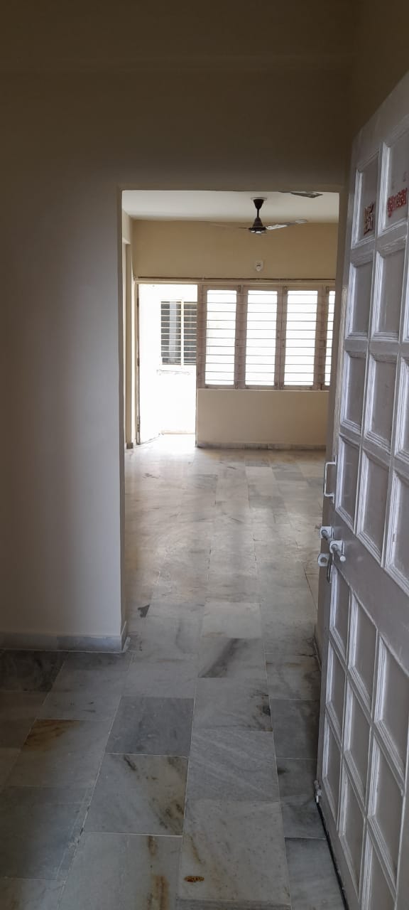 4 BHK 165 Sq. Yrd. Residential Penthouse for Sell in Thaltej Ahmedabad