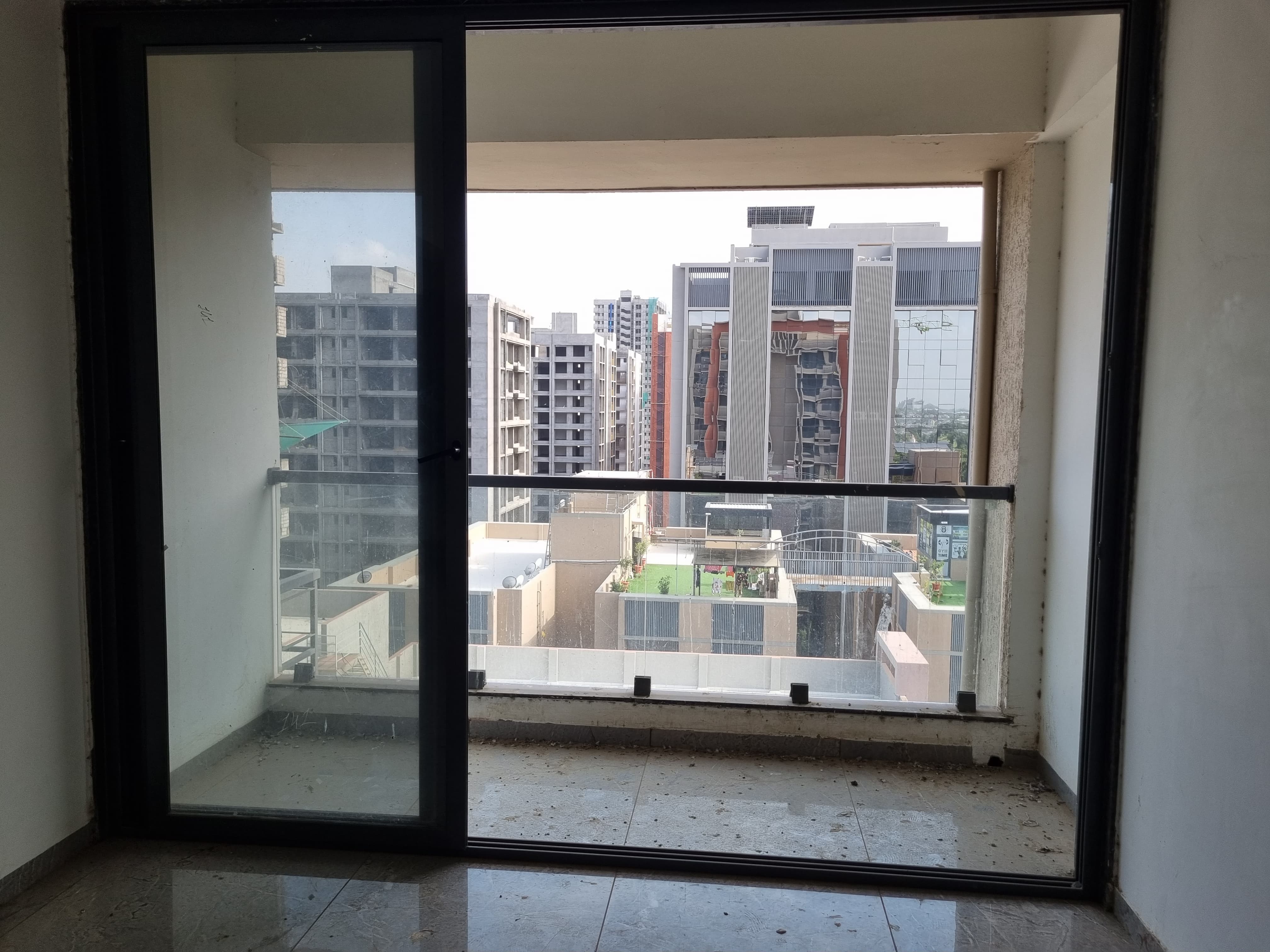 3 BHK 1844 Sq. Ft. Residential Flat / Appartment for Sell in Vaishnodevi Ahmedabad - Media 4