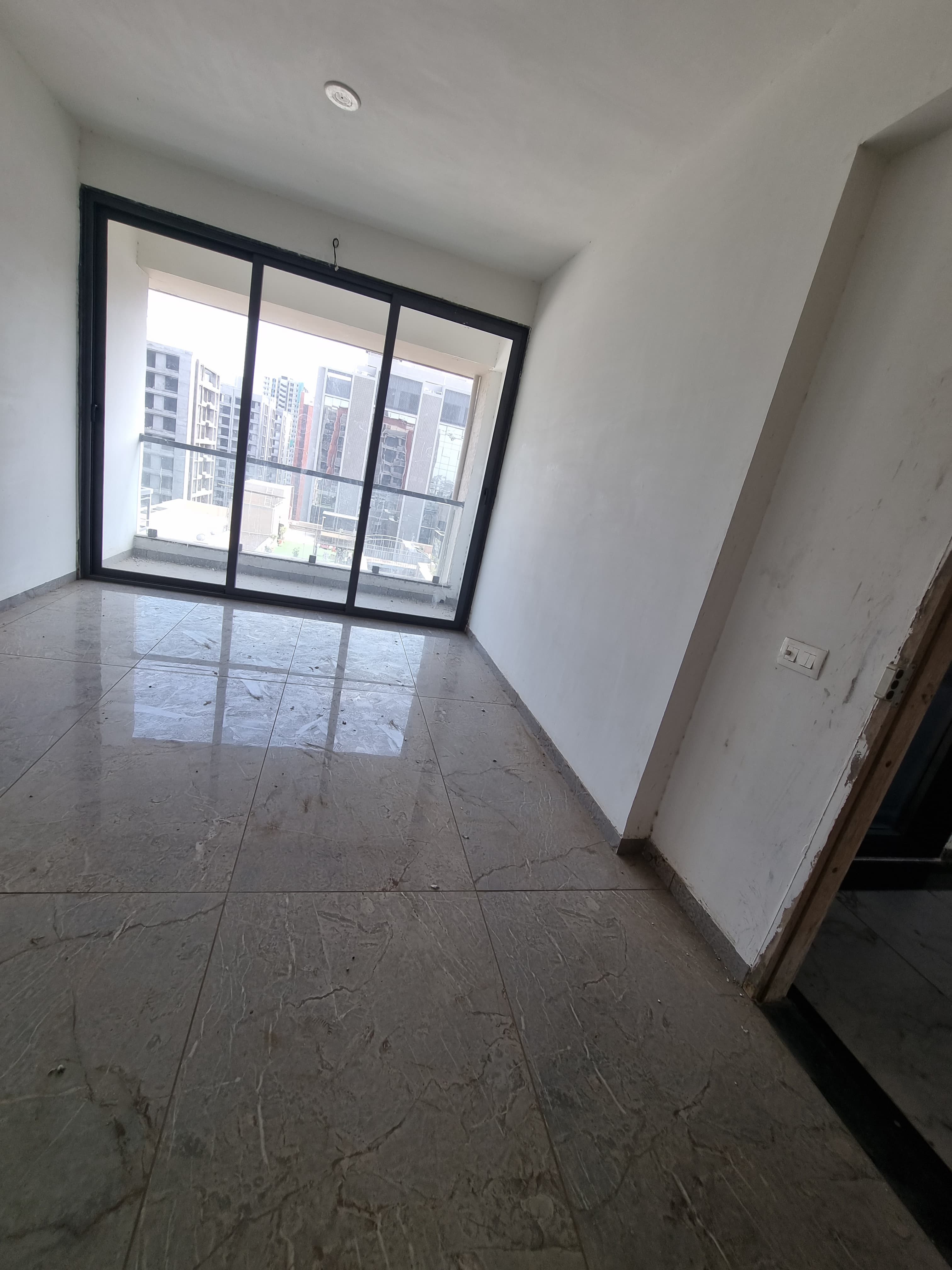 3 BHK 1844 Sq. Ft. Residential Flat / Appartment for Sell in Vaishnodevi Ahmedabad