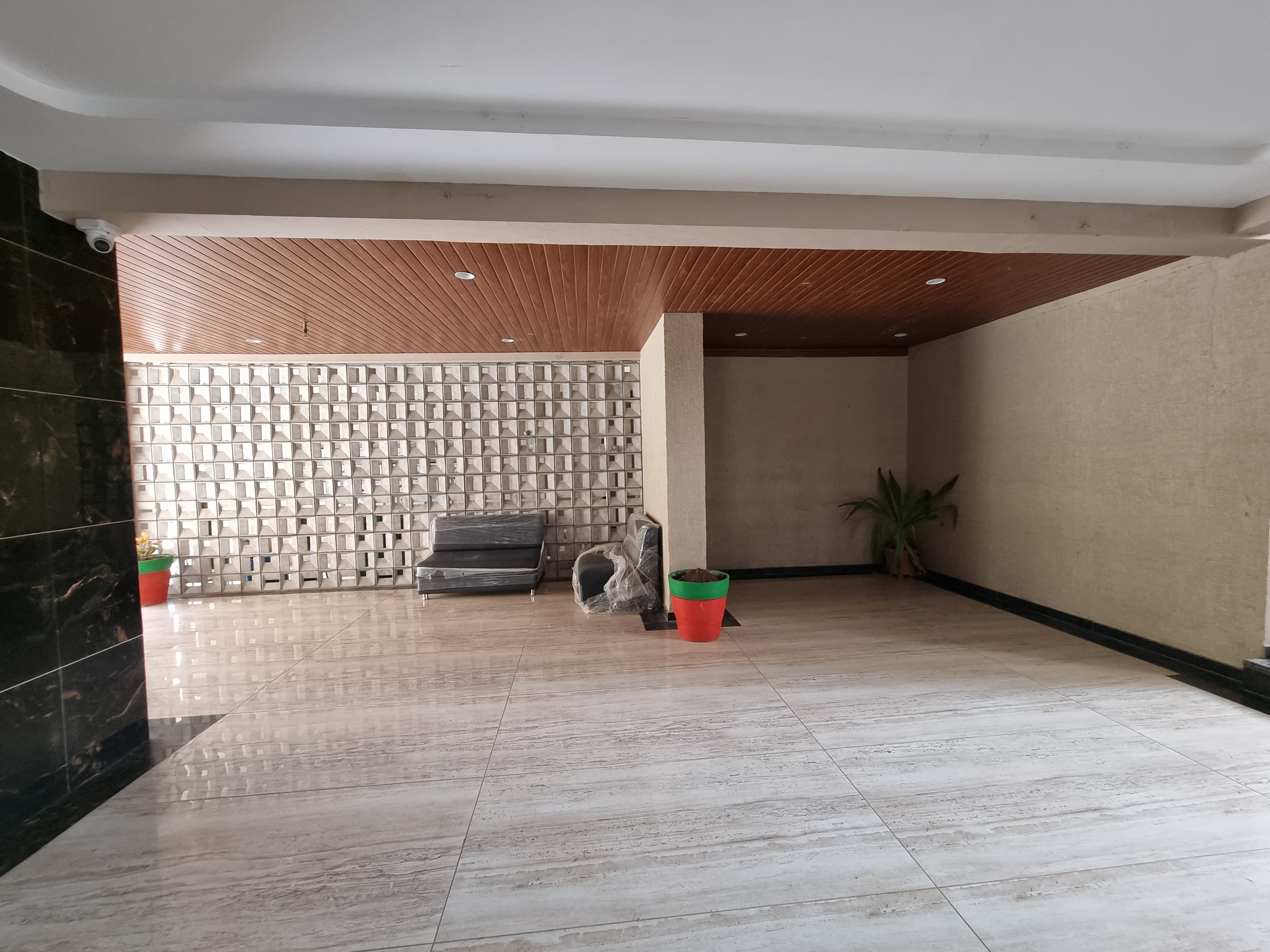 3 BHK 1844 Sq. Ft. Residential Flat / Appartment for Sell in Vaishnodevi Ahmedabad - Media 19