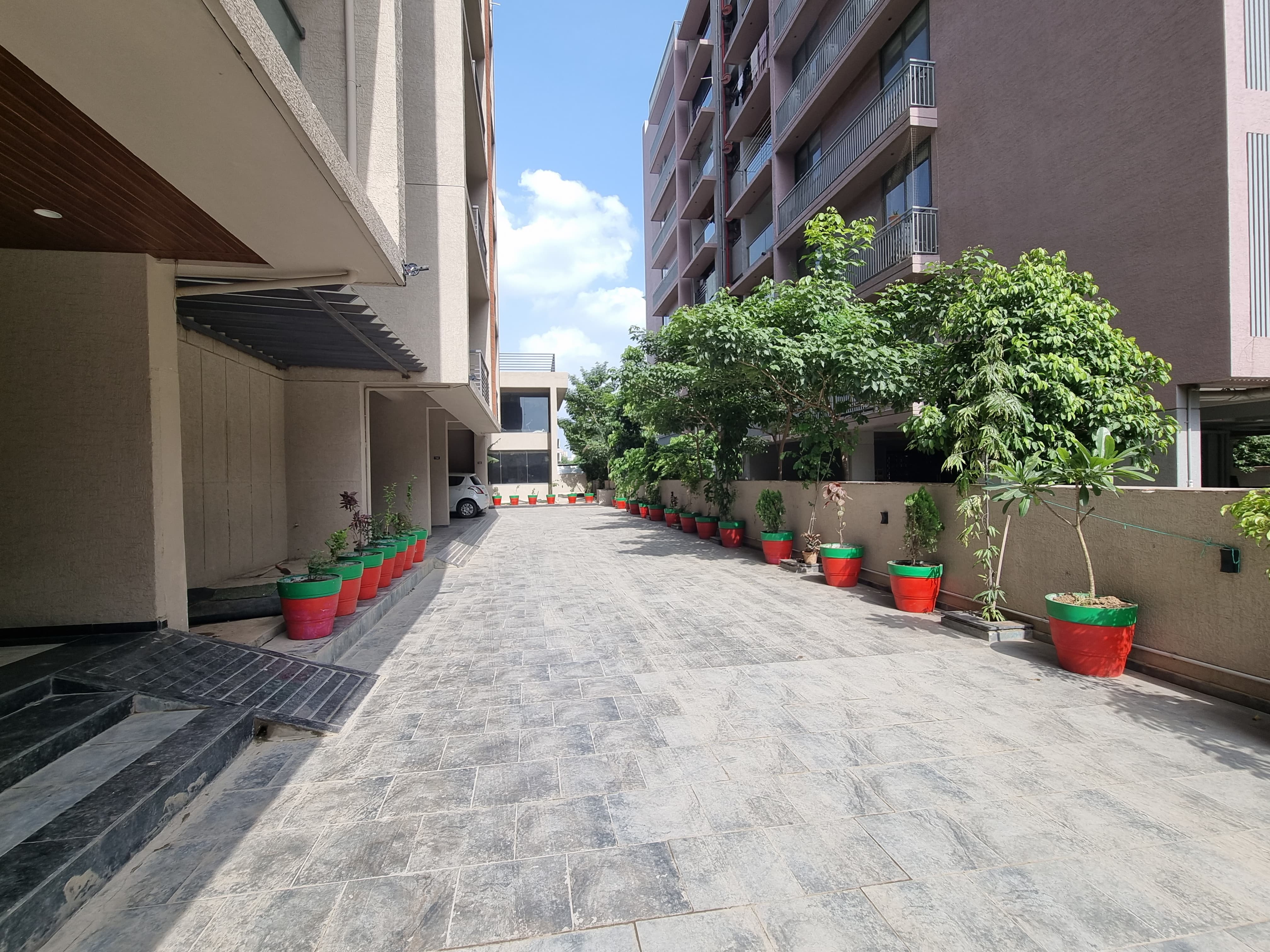 3 BHK 1844 Sq. Ft. Residential Flat / Appartment for Sell in Vaishnodevi Ahmedabad - Media 17