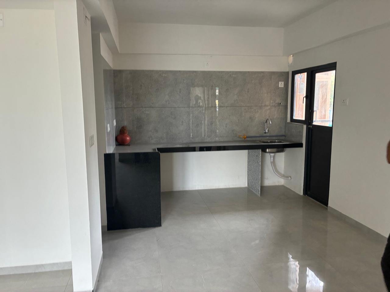 3 BHK 1955 Sq. Ft. Residential Flat / Appartment for Sell in Jagatpur Ahmedabad - Media 9