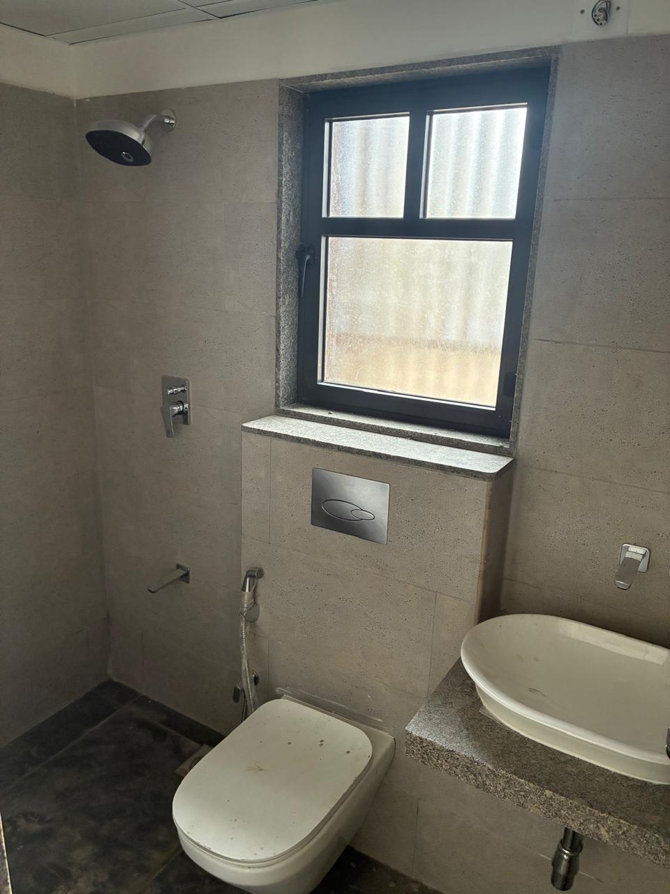 3 BHK 1955 Sq. Ft. Residential Flat / Appartment for Sell in Jagatpur Ahmedabad - Media 8