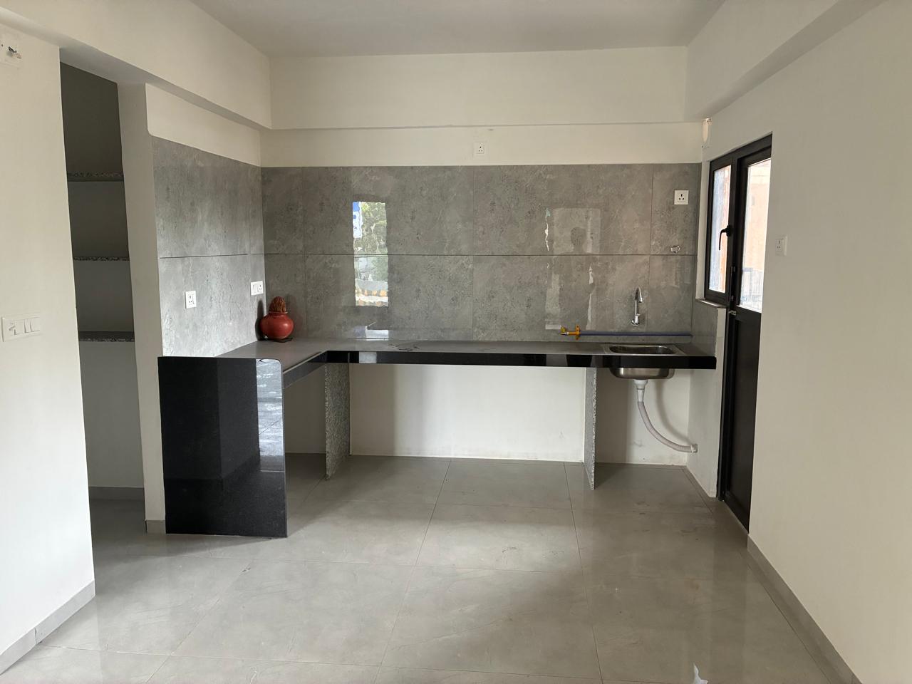 3 BHK 1955 Sq. Ft. Residential Flat / Appartment for Sell in Jagatpur Ahmedabad - Media 4