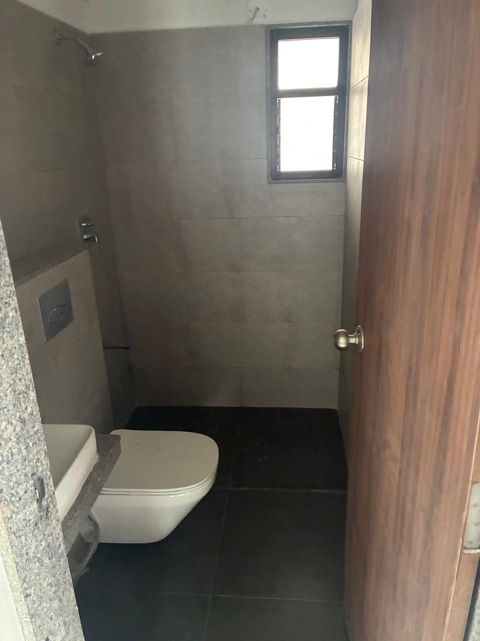 3 BHK 1955 Sq. Ft. Residential Flat / Appartment for Sell in Jagatpur Ahmedabad - Media 5