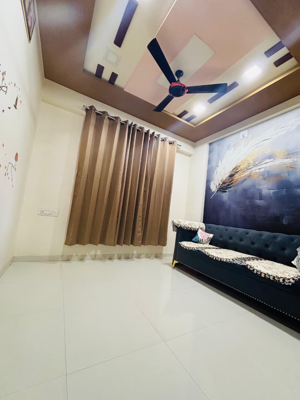 2 BHK 1179 Sq. Ft. Residential Flat / Appartment for Sell in Vaishnodevi Ahmedabad - Media 7