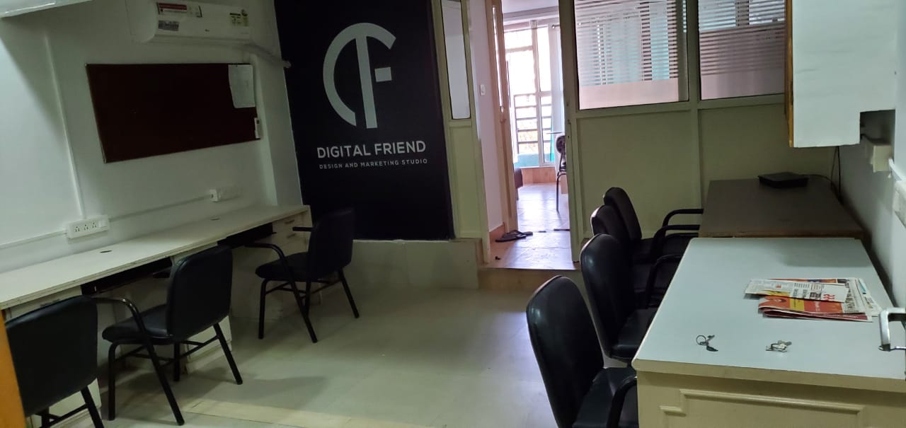 4F 500 Sq. Ft. Commercial Office for Sell in Thaltej Ahmedabad - Media 7