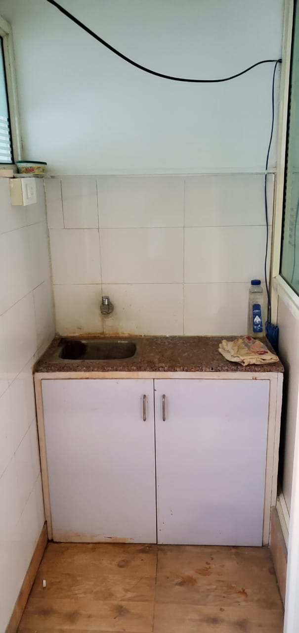 4F 500 Sq. Ft. Commercial Office for Sell in Thaltej Ahmedabad - Media 4