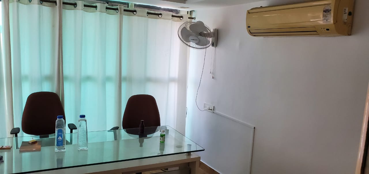 4F 500 Sq. Ft. Commercial Office for Sell in Thaltej Ahmedabad - Media 2