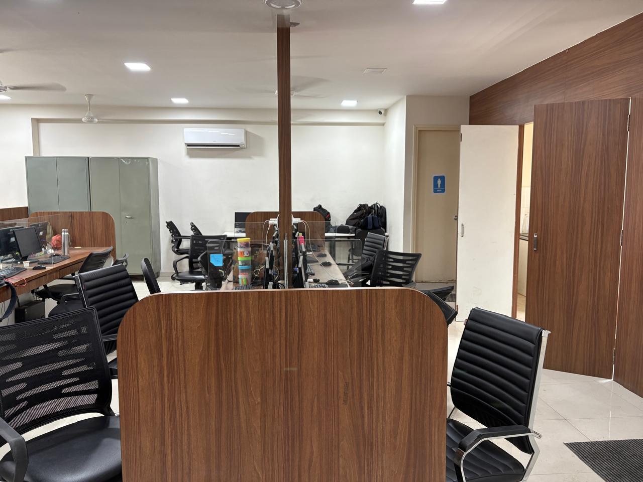 2F 2475 Sq. Ft. Commercial Office for Rent in Science City Ahmedabad
