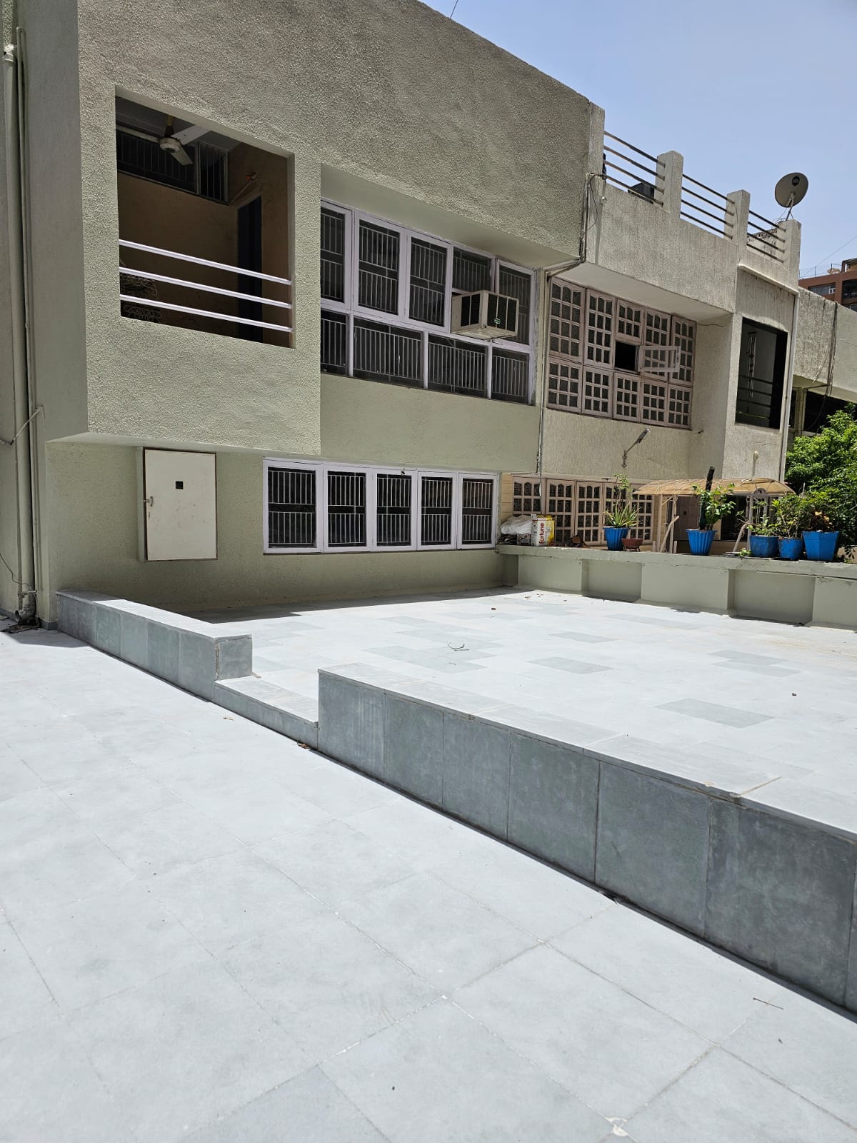 3 BHK 367 Sq. Yrd. Residential Raw House for Sell in Thaltej Ahmedabad - Media 9