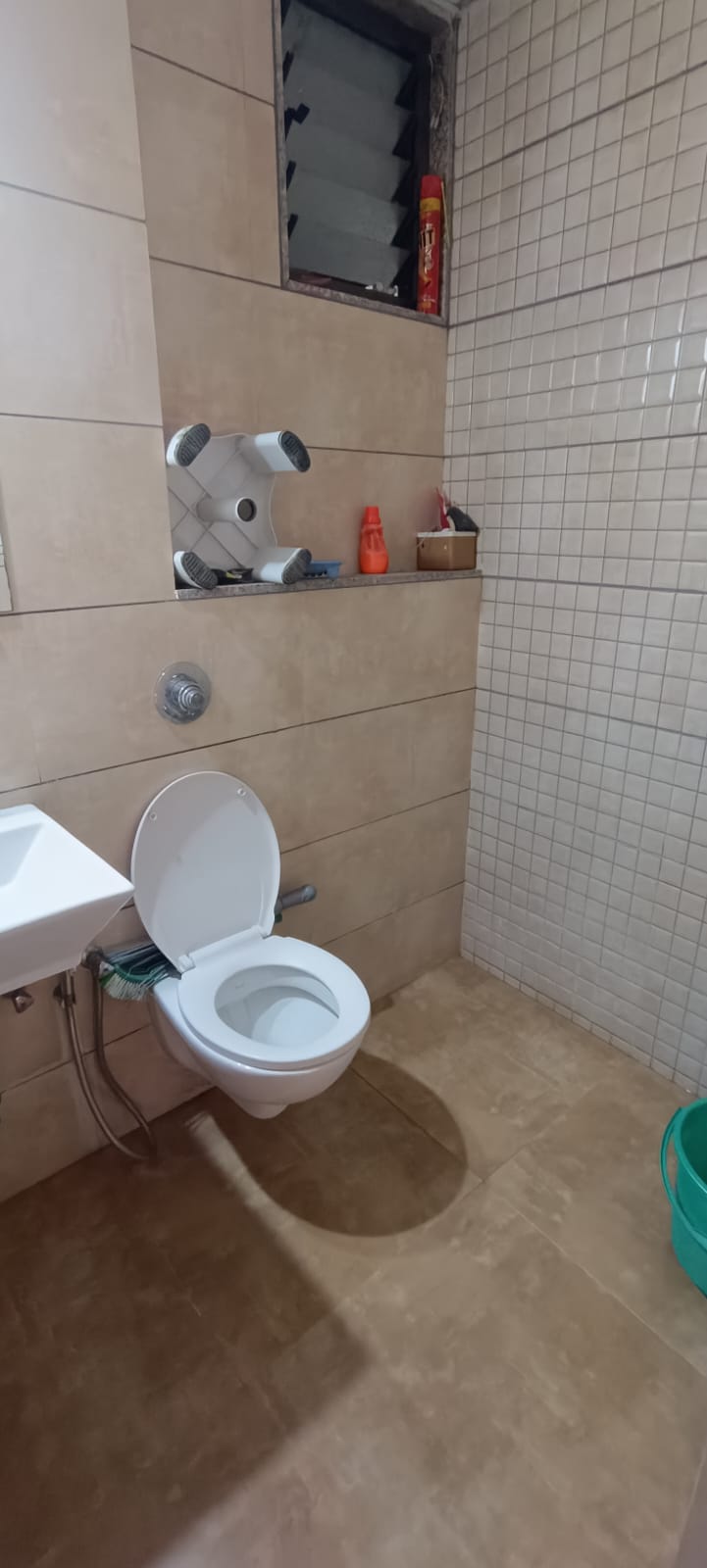 2 BHK 1110 Sq. Ft. Residential Flat / Appartment for Sell in Vaishnodevi Ahmedabad - Media 7