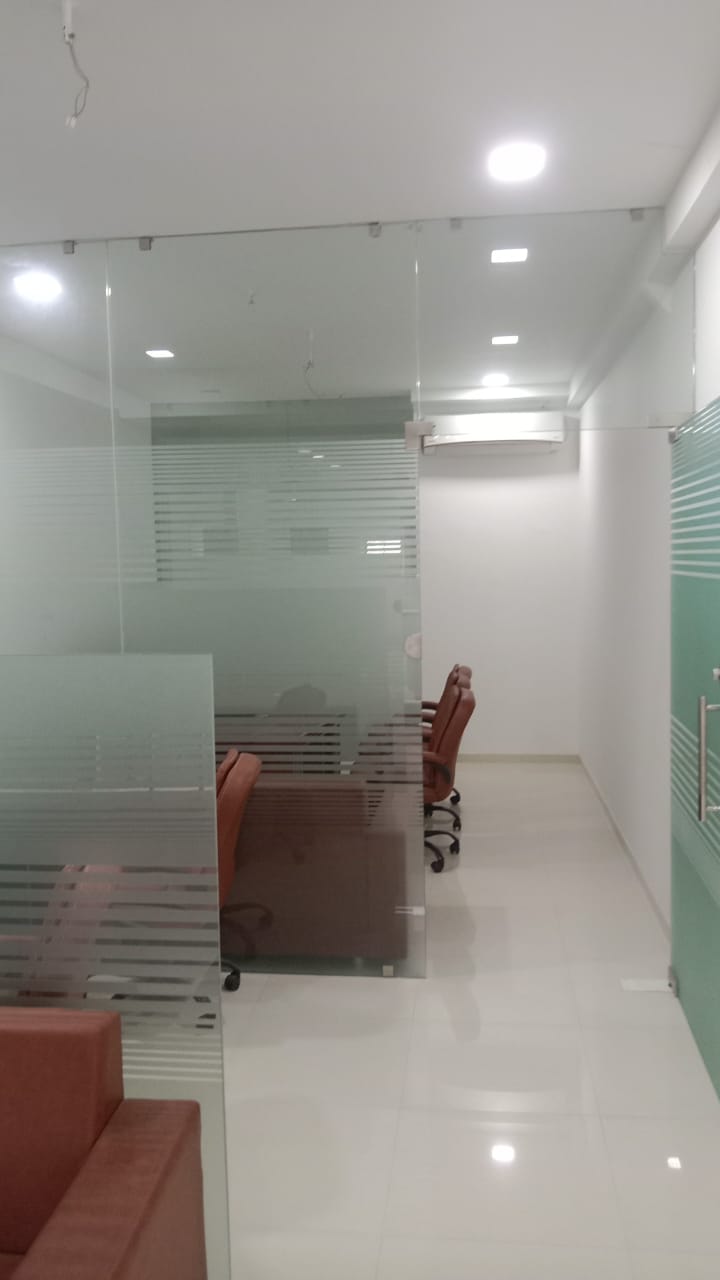 3F 636 Sq. Ft. Commercial Office for Sell in Vaishnodevi Ahmedabad - Media 7