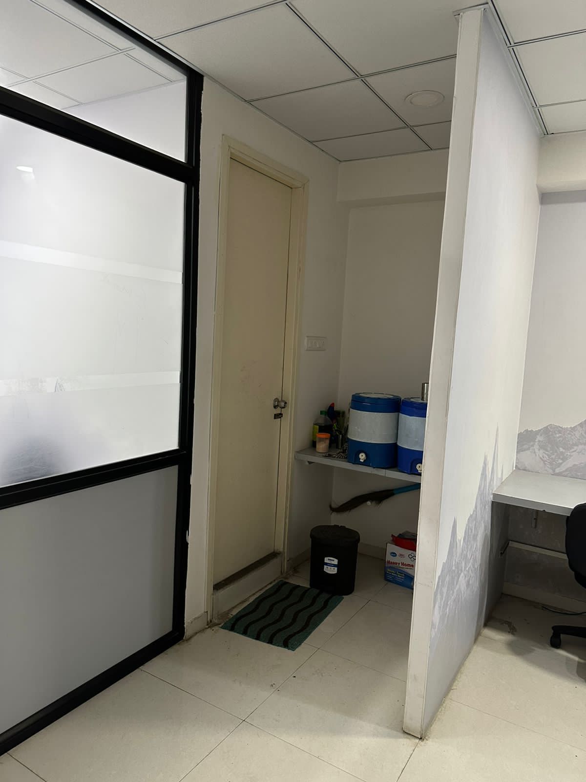 4F 755 Sq. Ft. Commercial Office for Sell in Science City Ahmedabad - Media 3