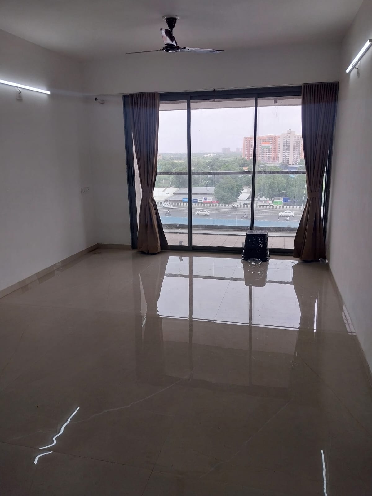 4 BHK 3159 Sq. Ft. Residential Flat / Appartment for Sell in Gota Ahmedabad - Media 6