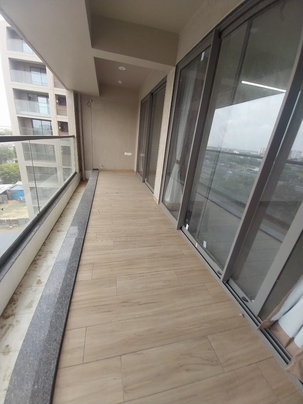 4 BHK 3159 Sq. Ft. Residential Flat / Appartment for Sell in Gota Ahmedabad