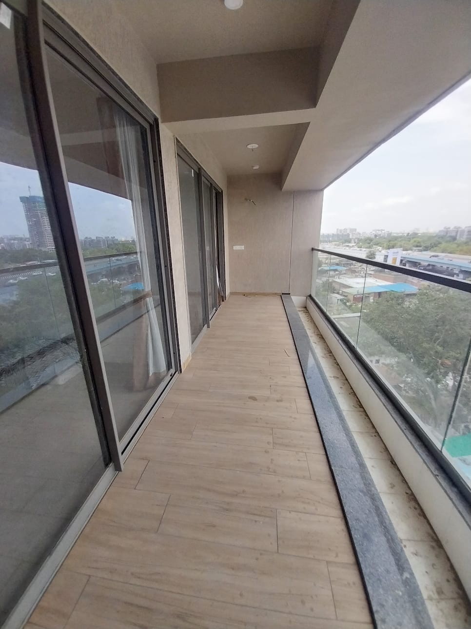 4 BHK 3159 Sq. Ft. Residential Flat / Appartment for Sell in Gota Ahmedabad - Media 10