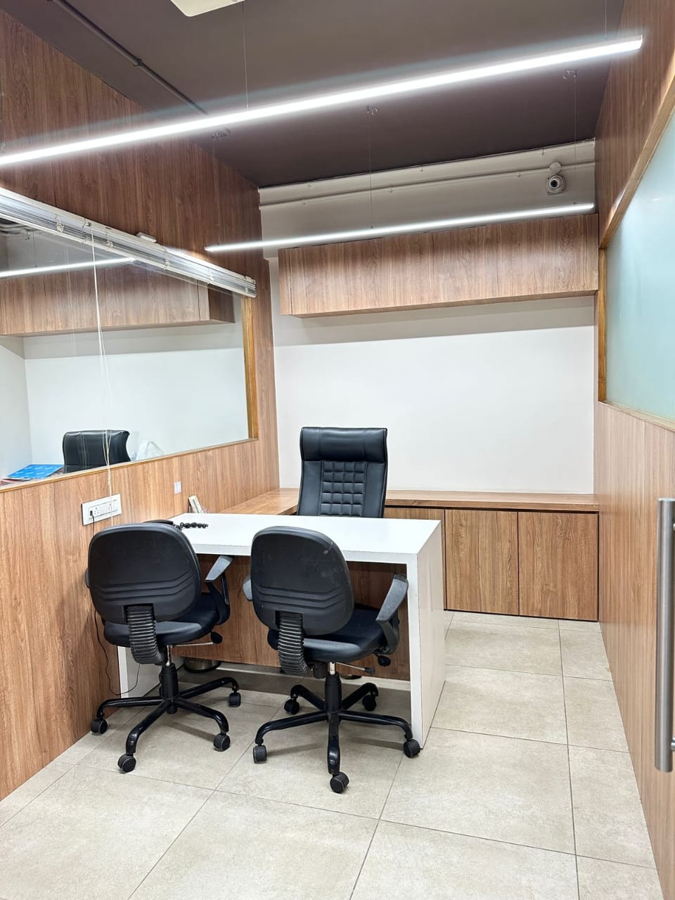 Office 2995 Sq. Ft. Commercial Office for Sell in Thaltej Ahmedabad - Media 11