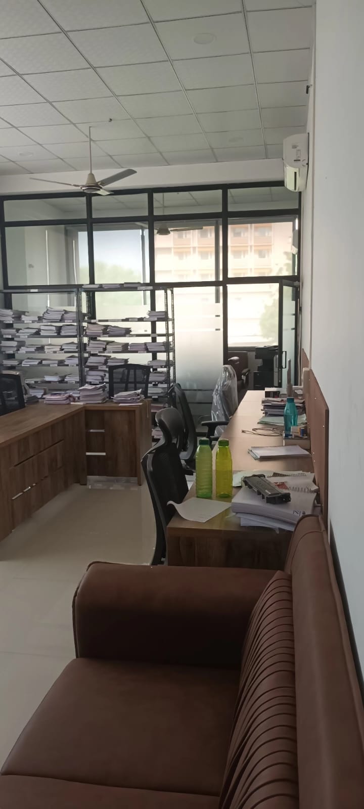 1F 902 Sq. Ft. Commercial Office for Sell in Thaltej Ahmedabad - Media 5