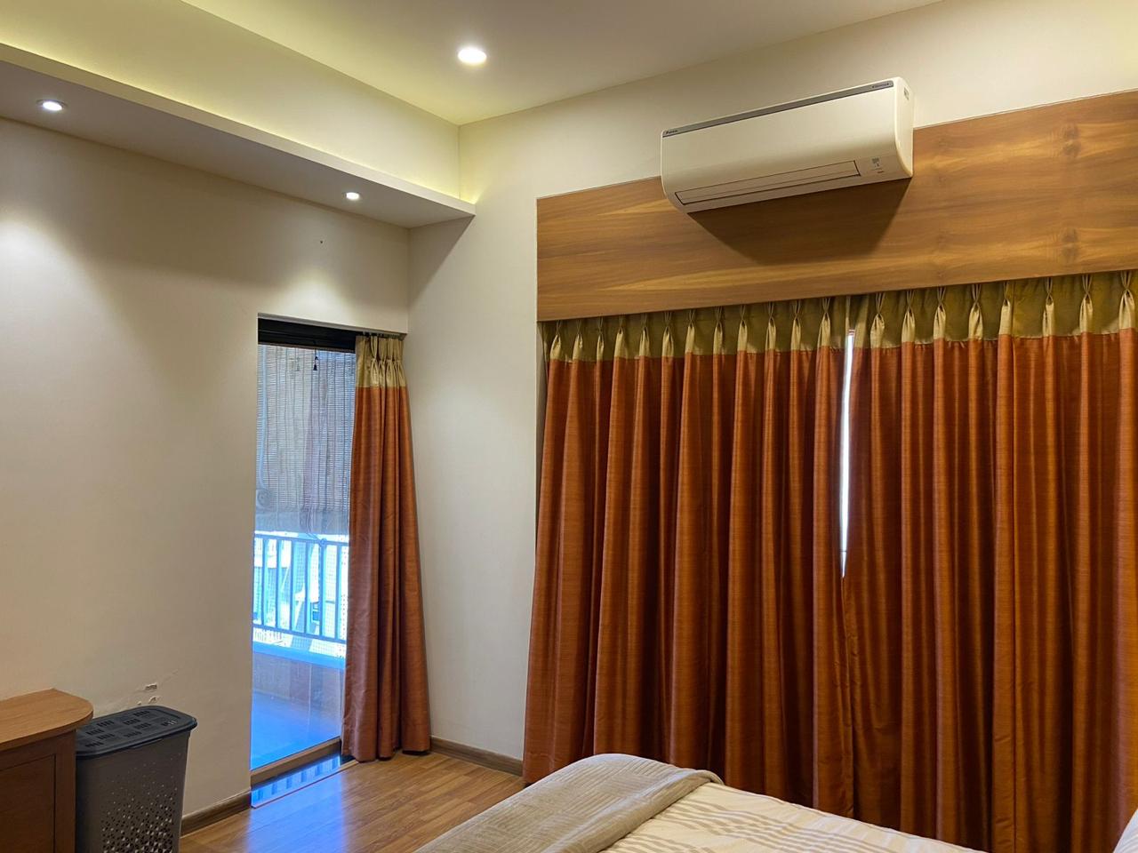 4 BHK 3650 Sq. Yrd. Residential Flat / Appartment for Sell in Vaishnodevi Ahmedabad - Media 3
