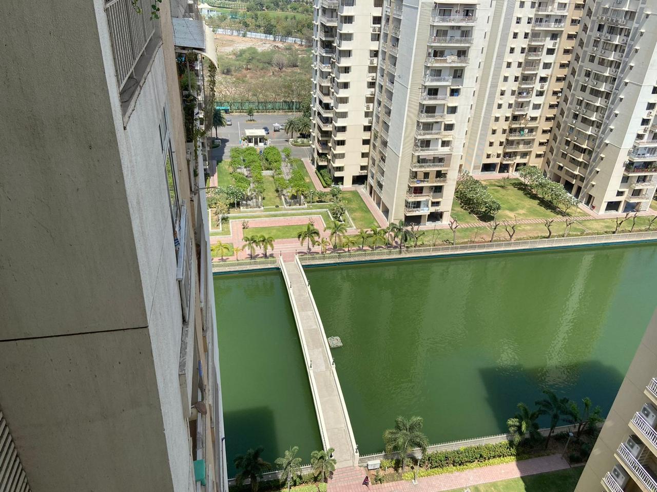 4 BHK 3650 Sq. Yrd. Residential Flat / Appartment for Sell in Vaishnodevi Ahmedabad - Media 14