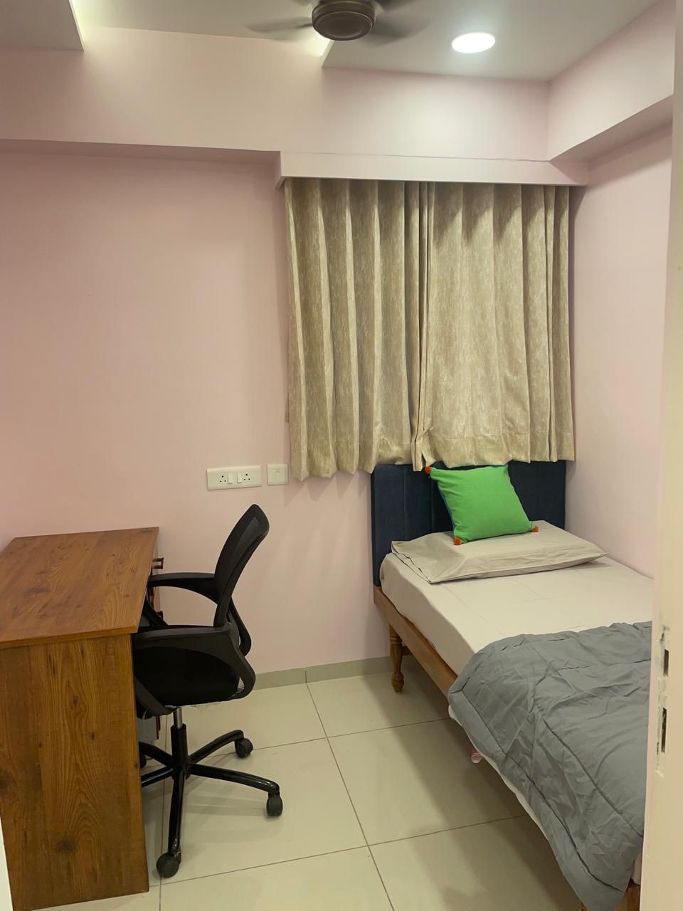 1.5 BHK 1020 Sq. Ft. Residential Flat / Appartment for Sell in Jagatpur Ahmedabad