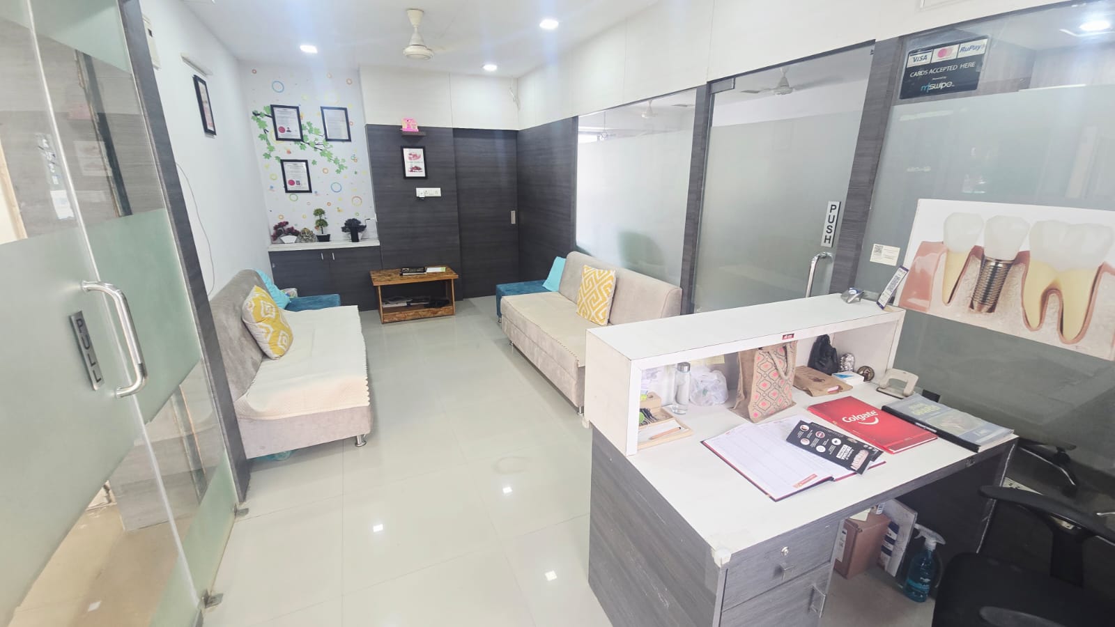 1F 855 Sq. Ft. Commercial Showroom for Sell in Thaltej Ahmedabad