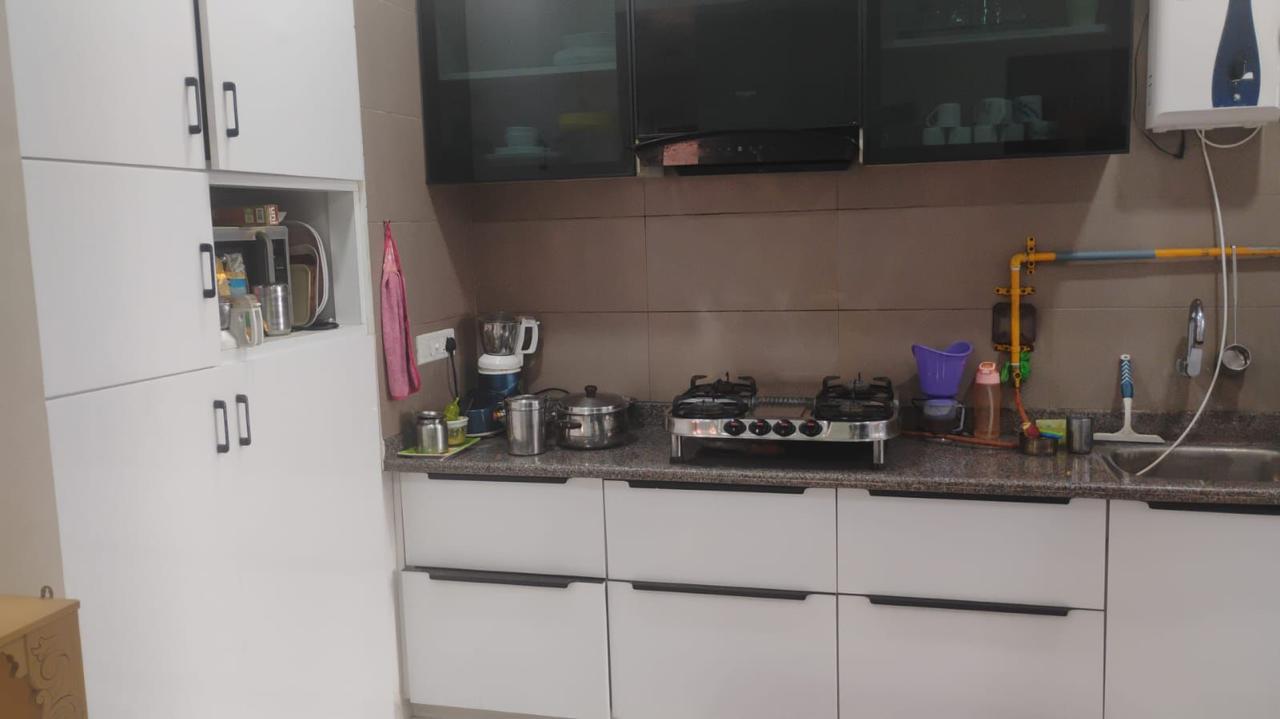 3 BHK 1485 Sq. Ft. Residential Flat / Appartment for Sell in Vaishnodevi Ahmedabad - Media 10