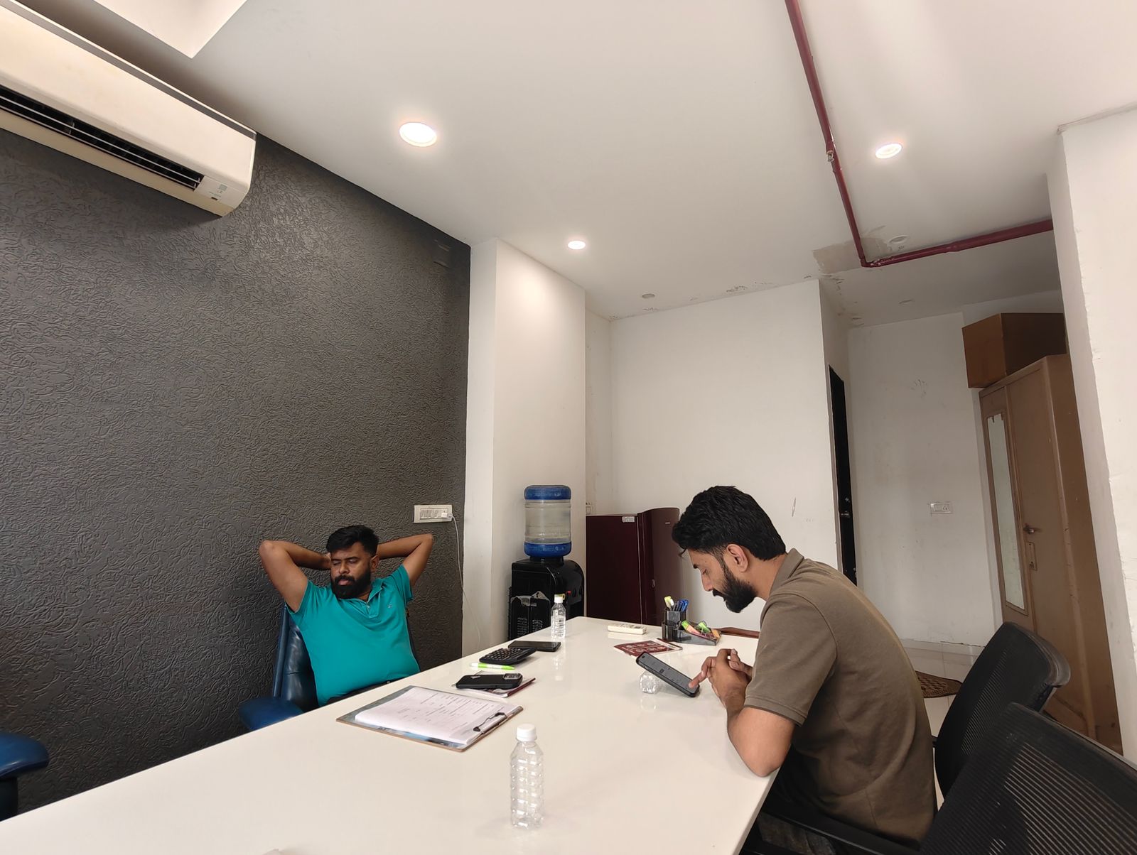 1F 965 Sq. Ft. Commercial Shop for Sell in Iscon Ambli Road Ahmedabad - Media 5