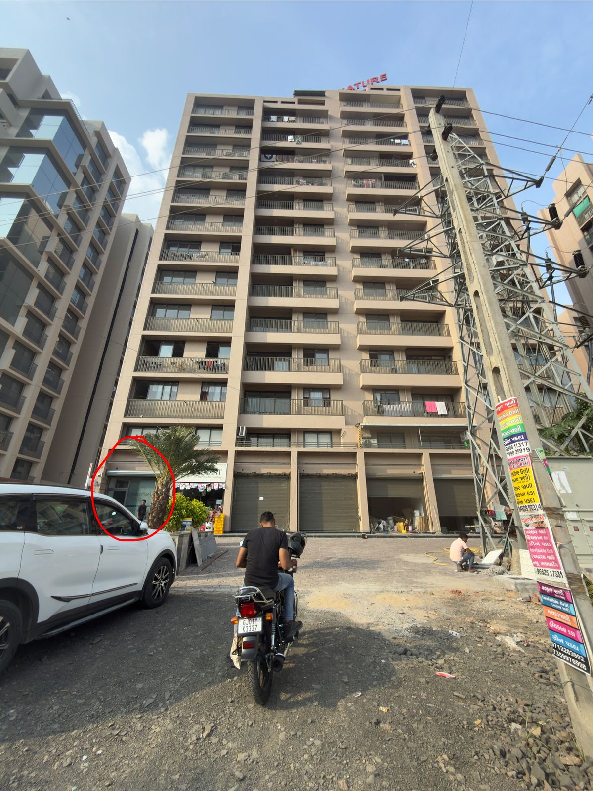 1F 965 Sq. Ft. Commercial Shop for Sell in Iscon Ambli Road Ahmedabad - Media 2