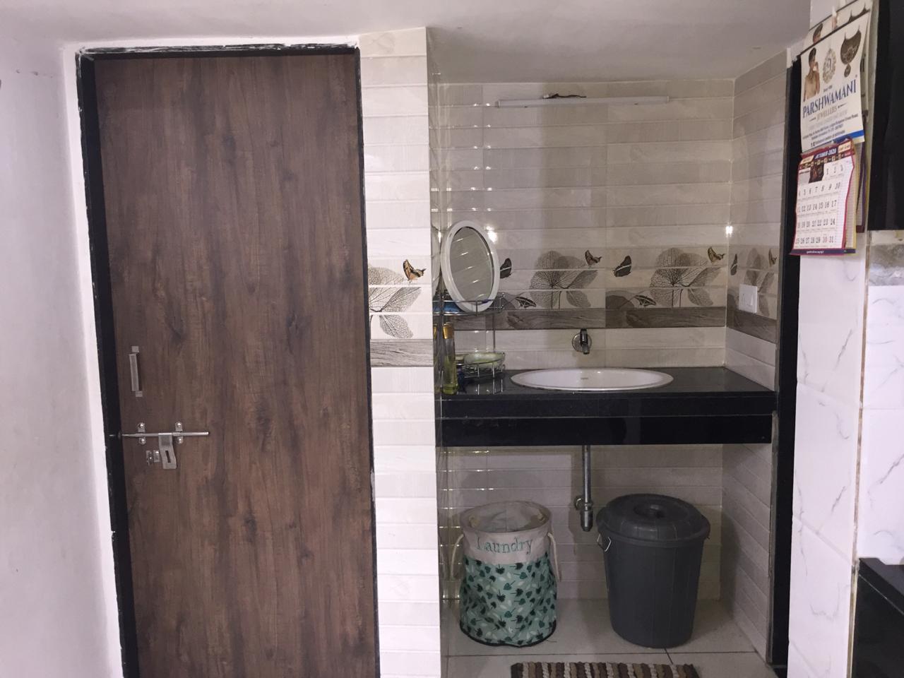 2 BHK 1100 Sq. Ft. Residential Flat / Appartment for Sell in Bodakdev Ahmedabad - Media 8