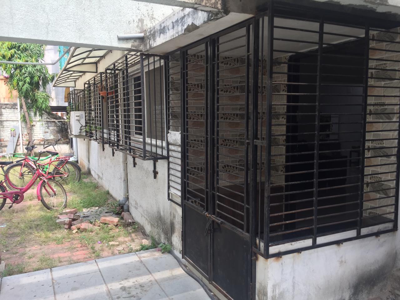 2 BHK 1100 Sq. Ft. Residential Flat / Appartment for Sell in Bodakdev Ahmedabad