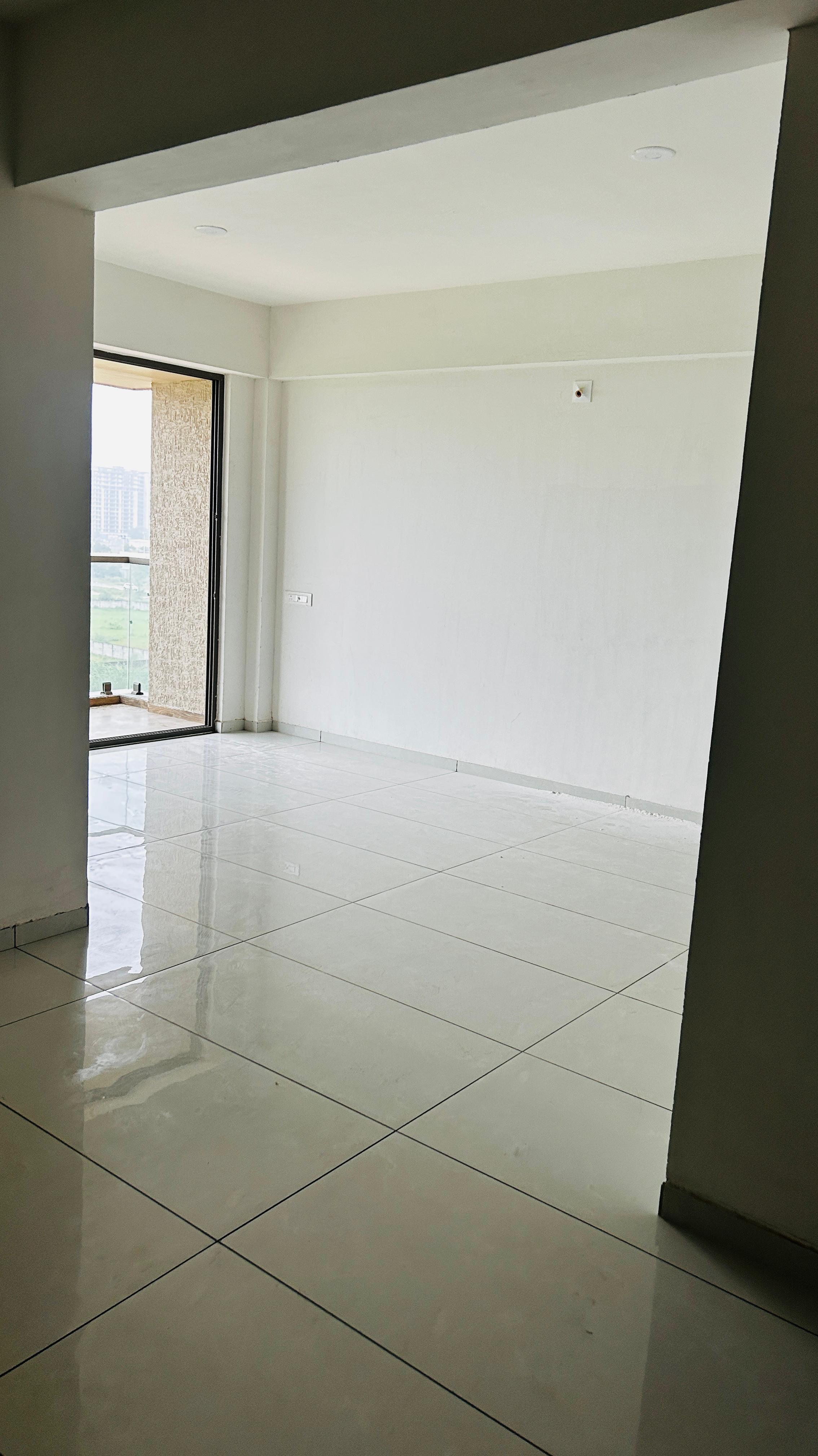 3 BHK 1845 Sq. Ft. Residential Flat / Appartment for Rent in Vaishnodevi Ahmedabad - Media 3
