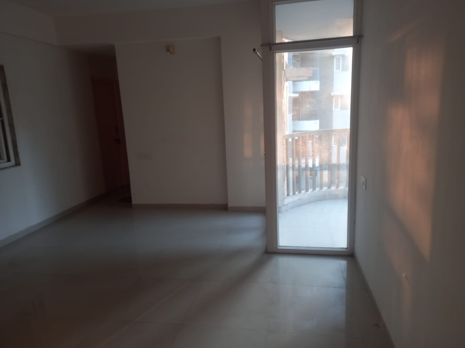 3 BHK 2070 Sq. Ft. Residential Flat / Appartment for Sell in Jagatpur Ahmedabad - Media 11