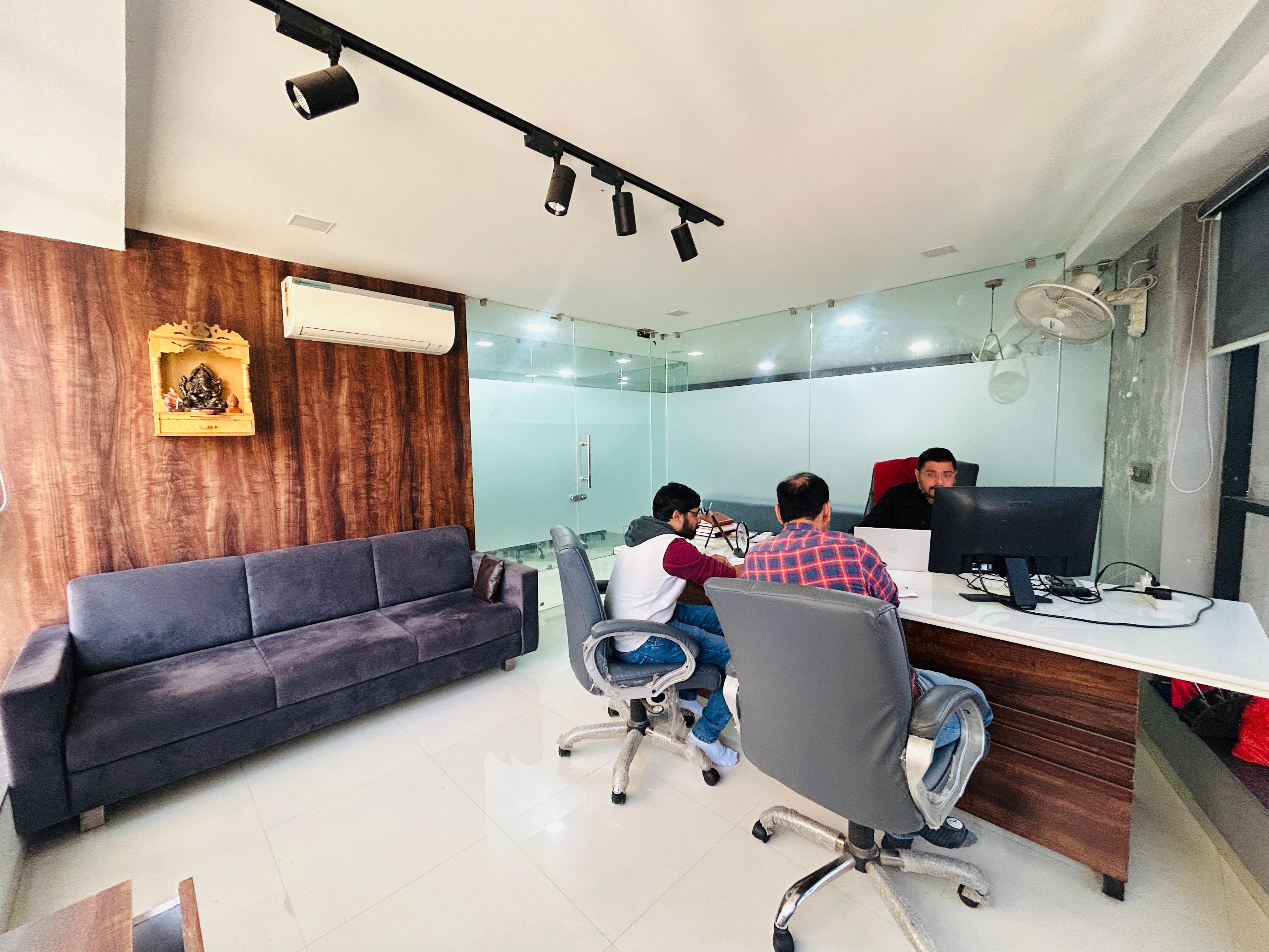 535 Sq. Ft. Commercial Office for Sell in Ambli Ahmedabad - Media 4