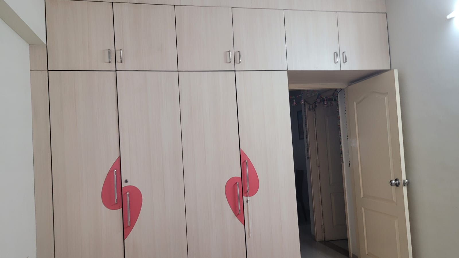 3 BHK 1800 Sq. Ft. Residential Flat / Appartment for Rent in Gota Ahmedabad - Media 11