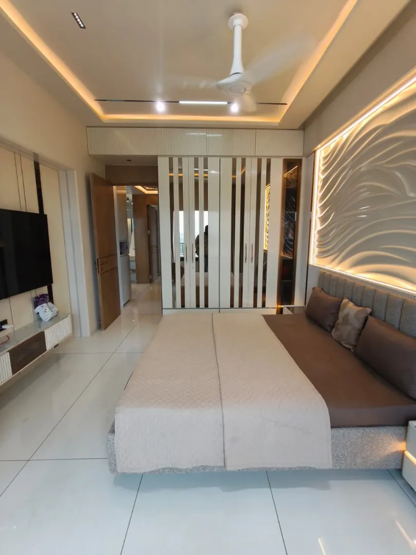 4 BHK 4000 Sq. Ft. Residential Flat / Appartment for Sell in Science City Ahmedabad - Media 8